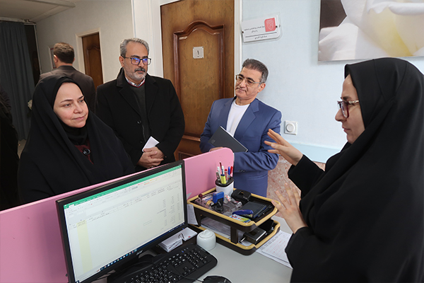 بازدید از نحوه ارائه خدمات روان‌شناسی و مشاوره به مددجویان کمیته امداد