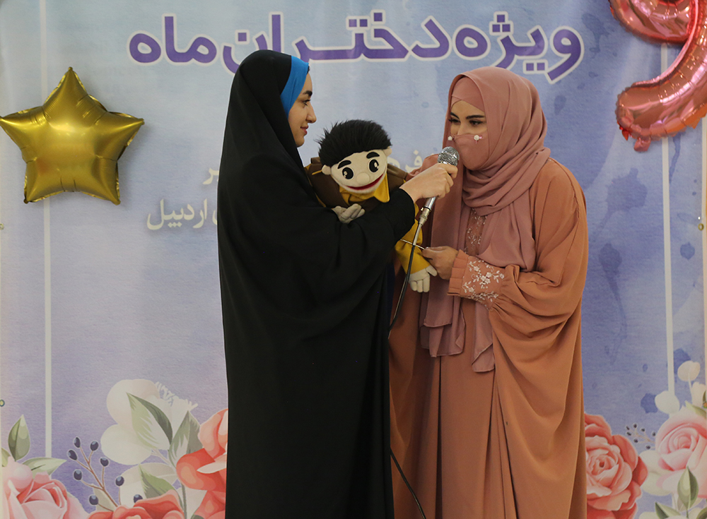 اشک «ثنا» در جشن عبادت