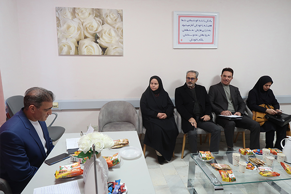 بازدید از نحوه ارائه خدمات روان‌شناسی و مشاوره به مددجویان کمیته امداد